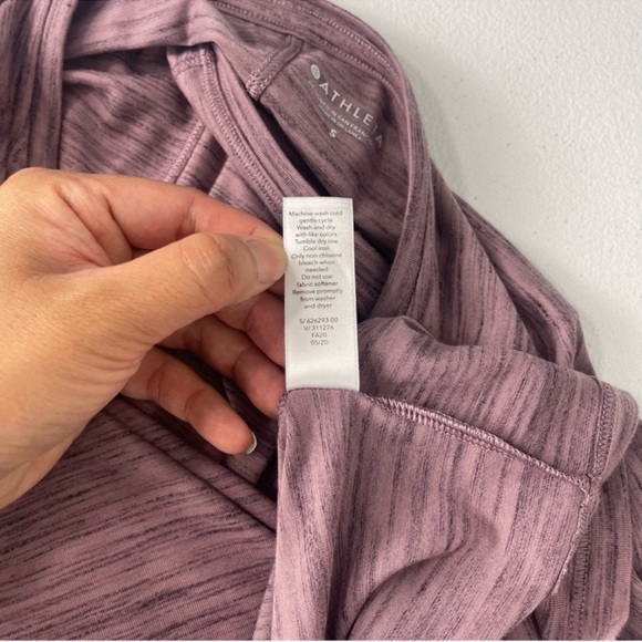 ATHLETA Essence Flow Printed Mauve/Cabernet Top Size Small - Picture 7 of 7